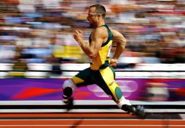 江苏体彩|法甲巅峰战，巴黎圣日尔曼主场迎战里尔，战术博弈与攻防对决引关注，专家深度解析预测赛果