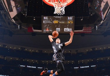 江苏体彩网官网-手部伤势难挡追求风暴，老鹰队紧盯安东尼·戴维斯，Sidery爆料揭示交易野心