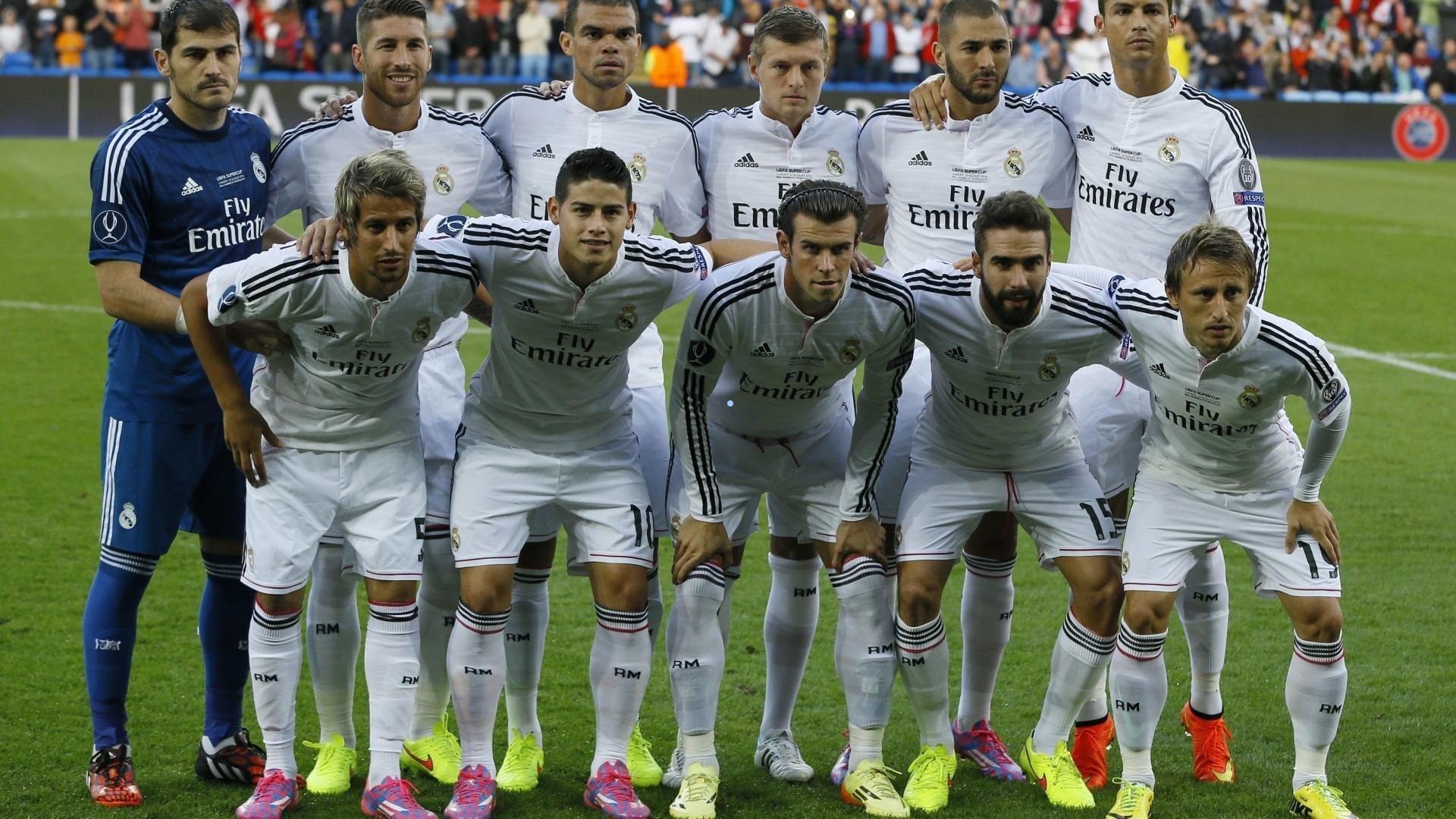 欧洲足球豪门赞助商收入大揭秘，AC米兰25亿欧元黯然失色，曼城曼联双双突破50亿大关